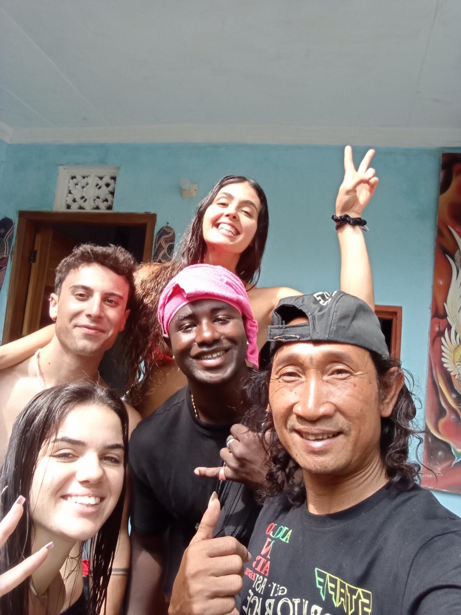 Atb Hostel Lovina Dış mekan fotoğraf